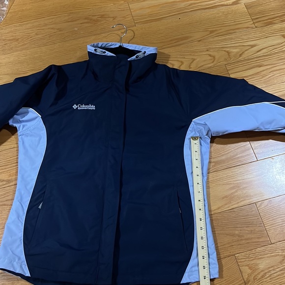 Pre-Owned for women  jacket size Large in great condition. - Picture 7 of 8